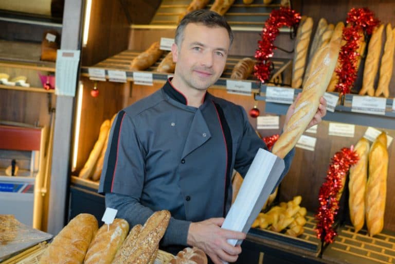 Devenir Boulanger 2023 : Métier, Salaire, Formation, Diplôme