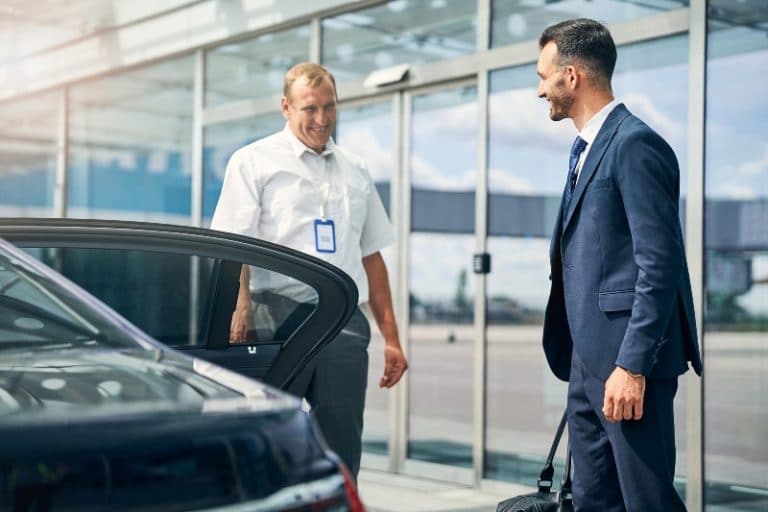 Devenir Chauffeur De Taxi 2022 Formation, Salaire, Métier